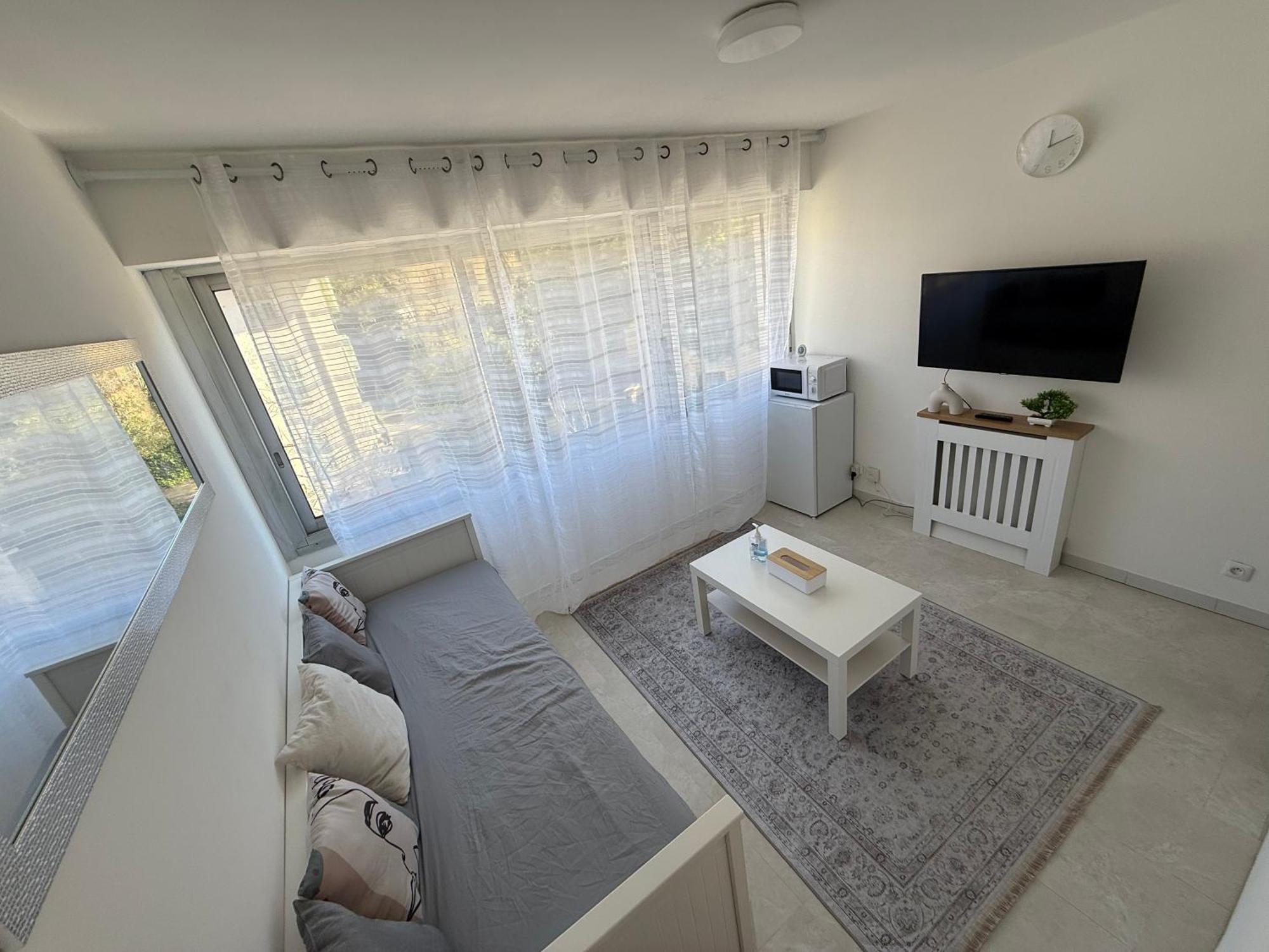 Studio Cosy Entierement Equipe Nice Exterior foto